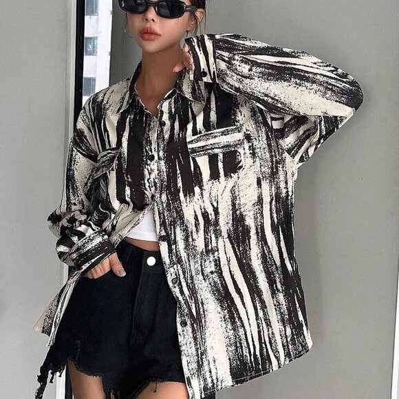 Black and White Casual Women's Brush Print Drop Shoulder Shirt - Picture 4 of 8